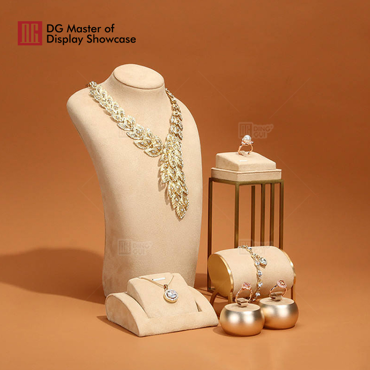 fine quality display case jewelry design solution | DG Display Showcase 6