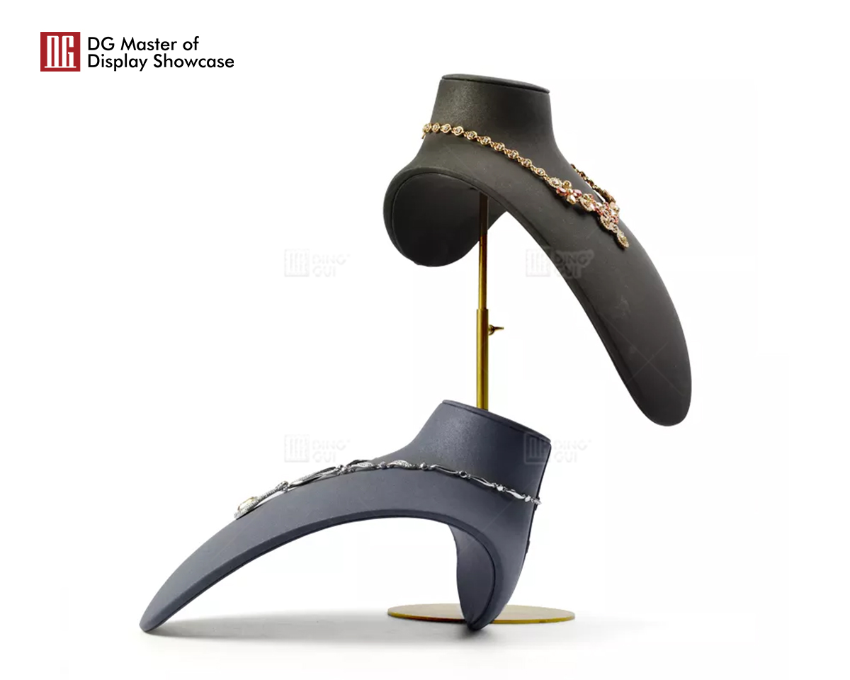 Stainless Steel and Velvet Jewelry Display Set - Elegant Showcase 8