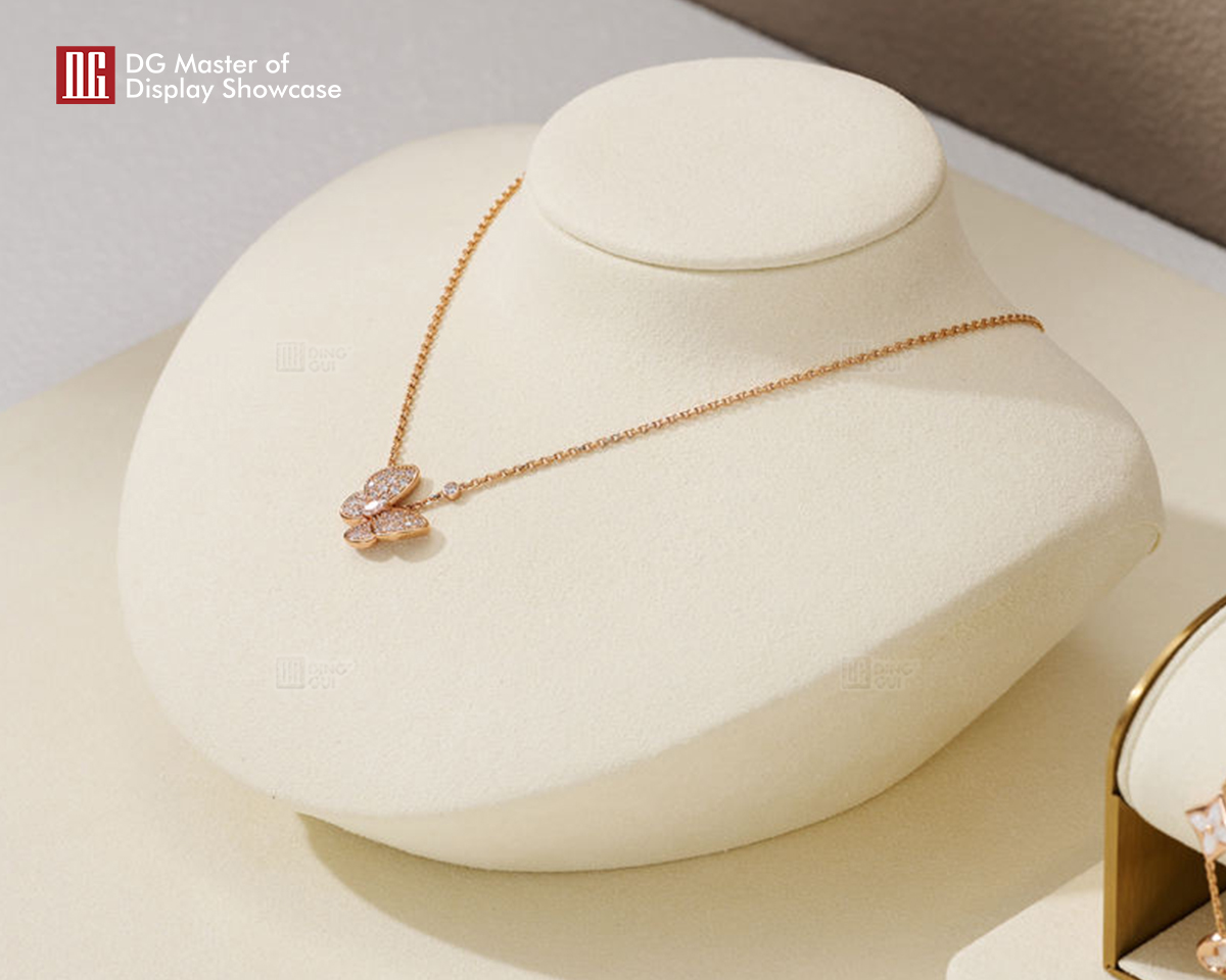 DG showcase New Jewelry Display Sets Metal PU Leather Ring Earrings Necklace Holder Props 10