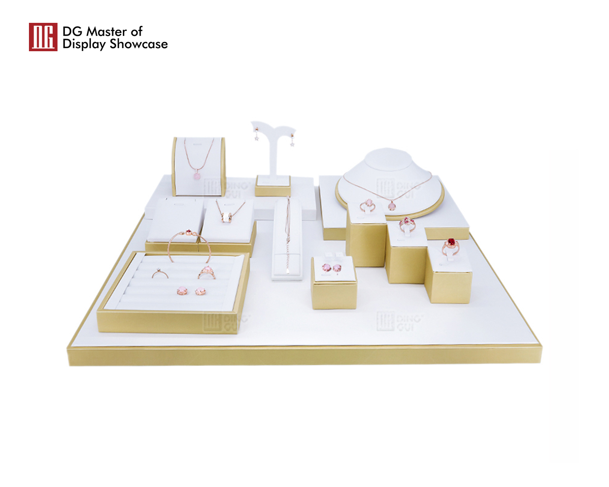 Luxury Jewelry Display Set 6