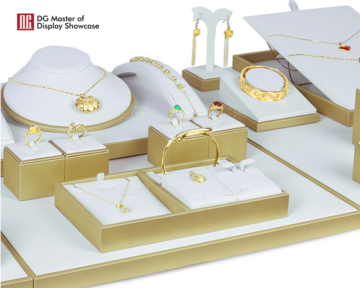 Luxury Jewelry Display Set 7