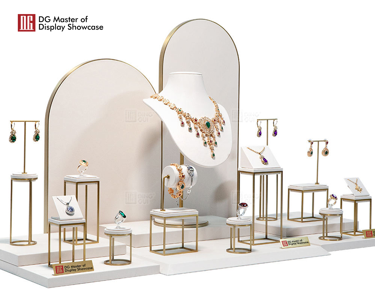 high end velvet jewelry tray manufacturer | DG Display Showcase 7