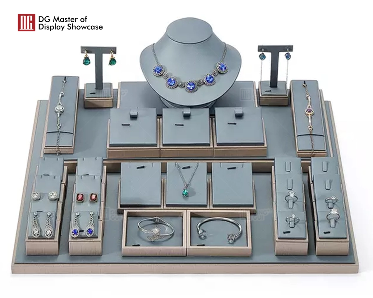 DG Showcase Luxury Jewelry Display Props Set Jewellery Necklace Busts Bracelet Pendant Earring Ring 1