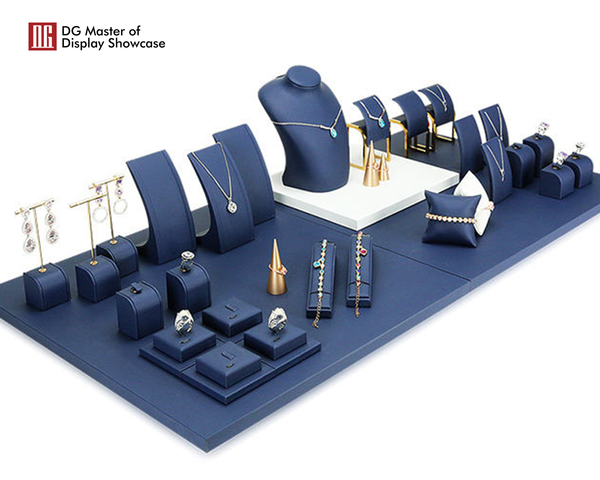 DG Showcase Smykkebutik Display Stand Blå Læderbetrukket Smykkerekvisitter til Bordmontering 9