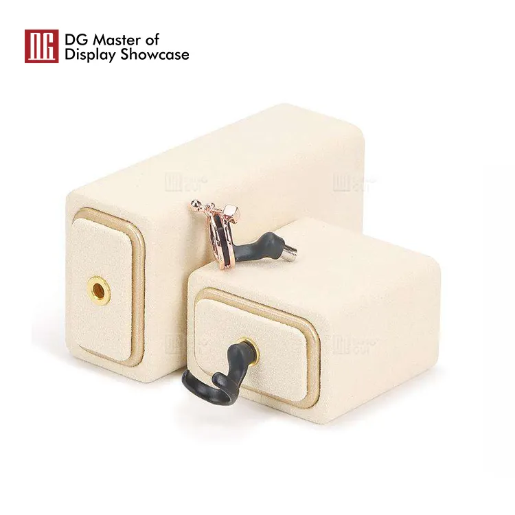 professional jewelry carrying cases manufacturer | DG Display Showcase 5