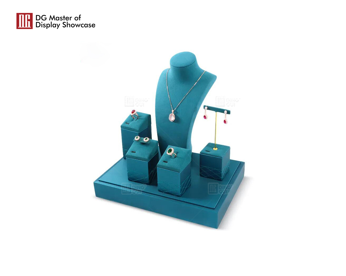 DG Display Showcase | high end velvet jewelry displays wholesale 8