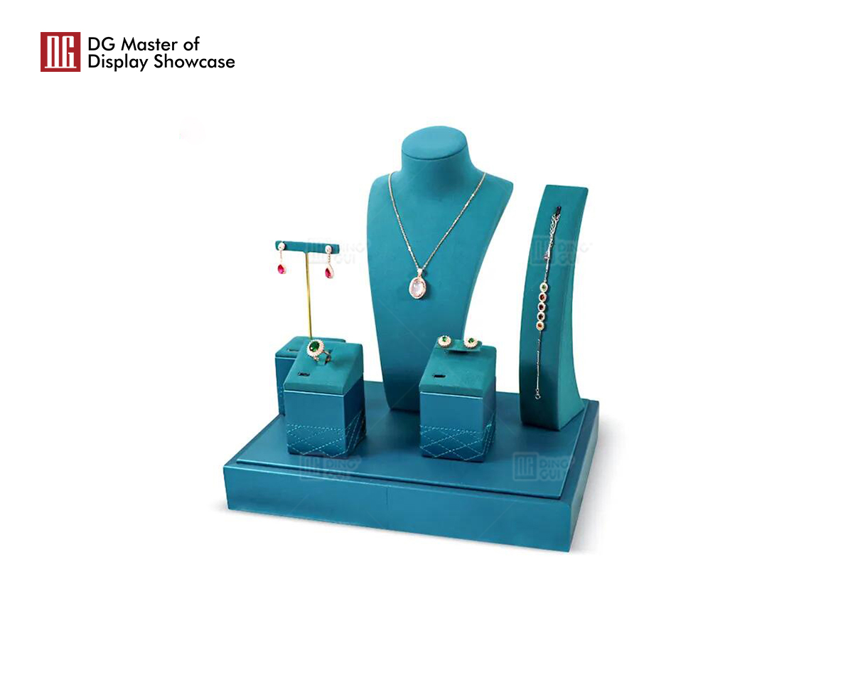 DG Display Showcase | high end velvet jewelry displays wholesale 9