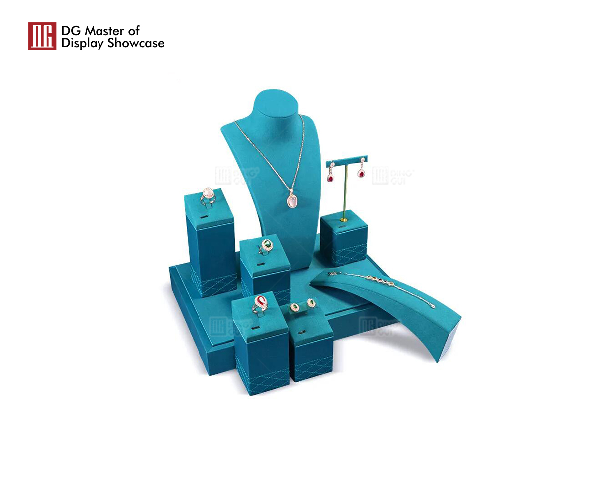 DG Display Showcase | high end velvet jewelry displays wholesale 7
