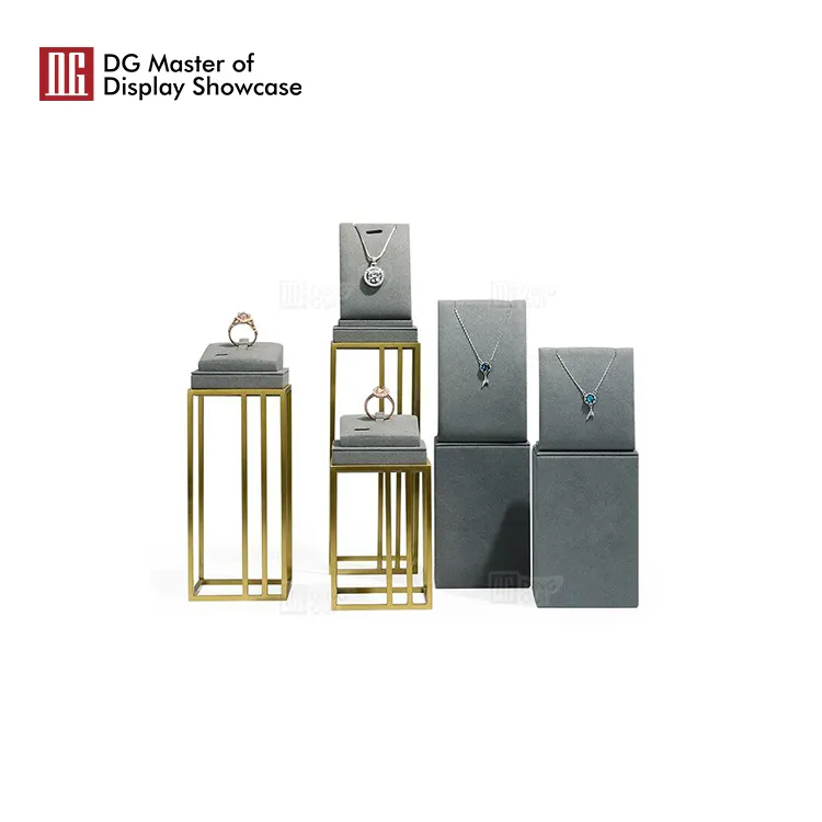 Elegant Stainless Steel Jewelry Display Props - Vintage Style 4