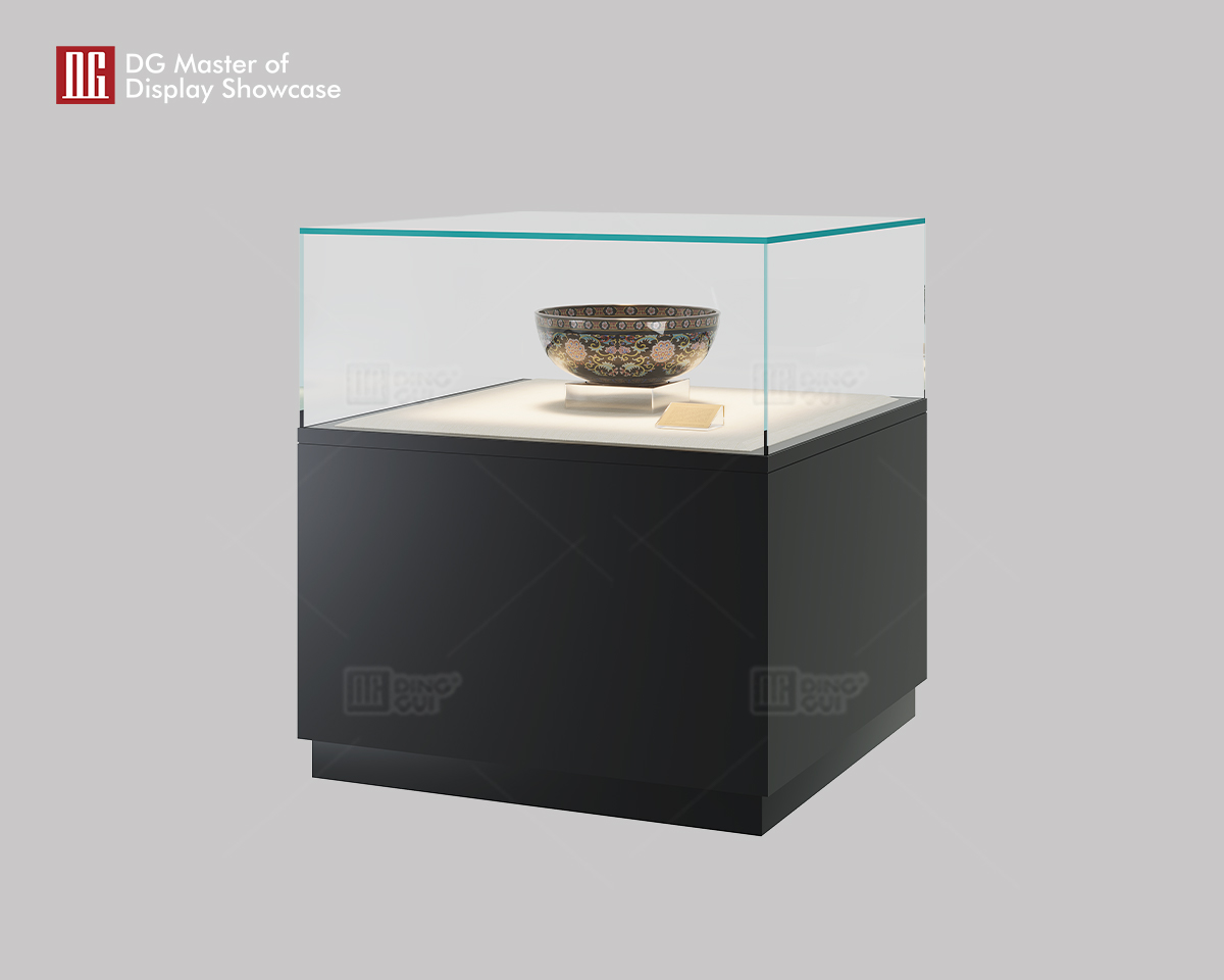 DG's new square island display cabinet for museums 8