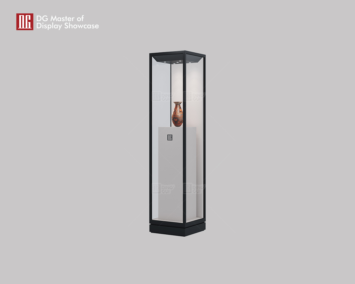 DG Display Showcase is an elegant and stable museum cabinet 8