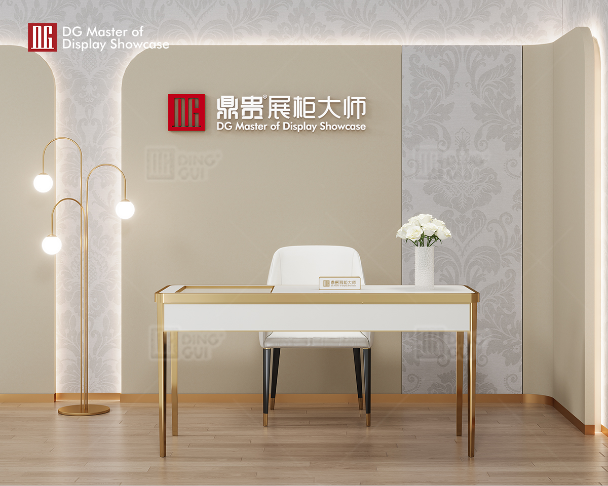 DG Showcase Custom Jewelry Watch Experience Table Store Fancy Shop Design 10