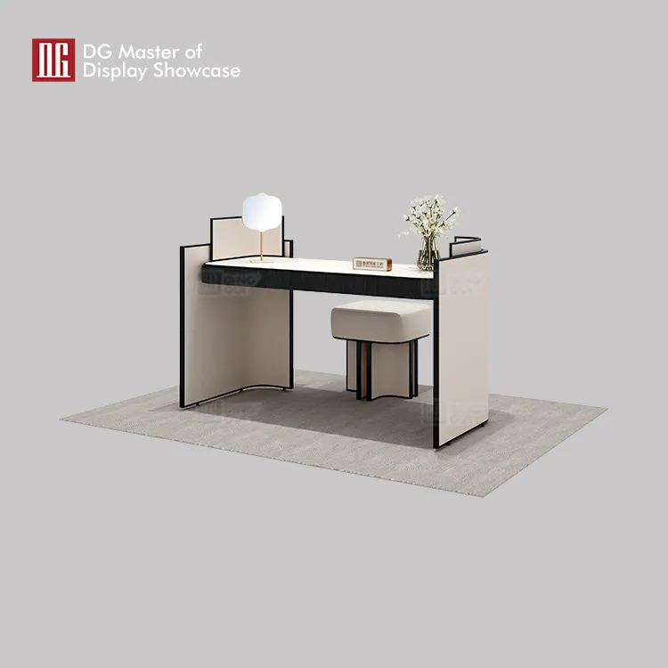 DG Luxury Jewelry Experience Table: Elegant Design, Quality Craftsmanship 3