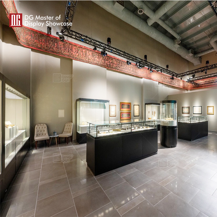 DG Display Showcase | top Military Museum Showcase cases wholesale 7