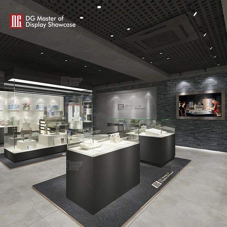 Custom portable museum display cases with custom services Manufacturer | DG Display Showcase 3