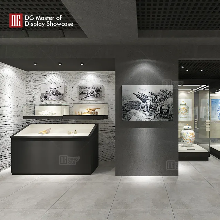 Custom portable museum display cases with custom services Manufacturer | DG Display Showcase 6