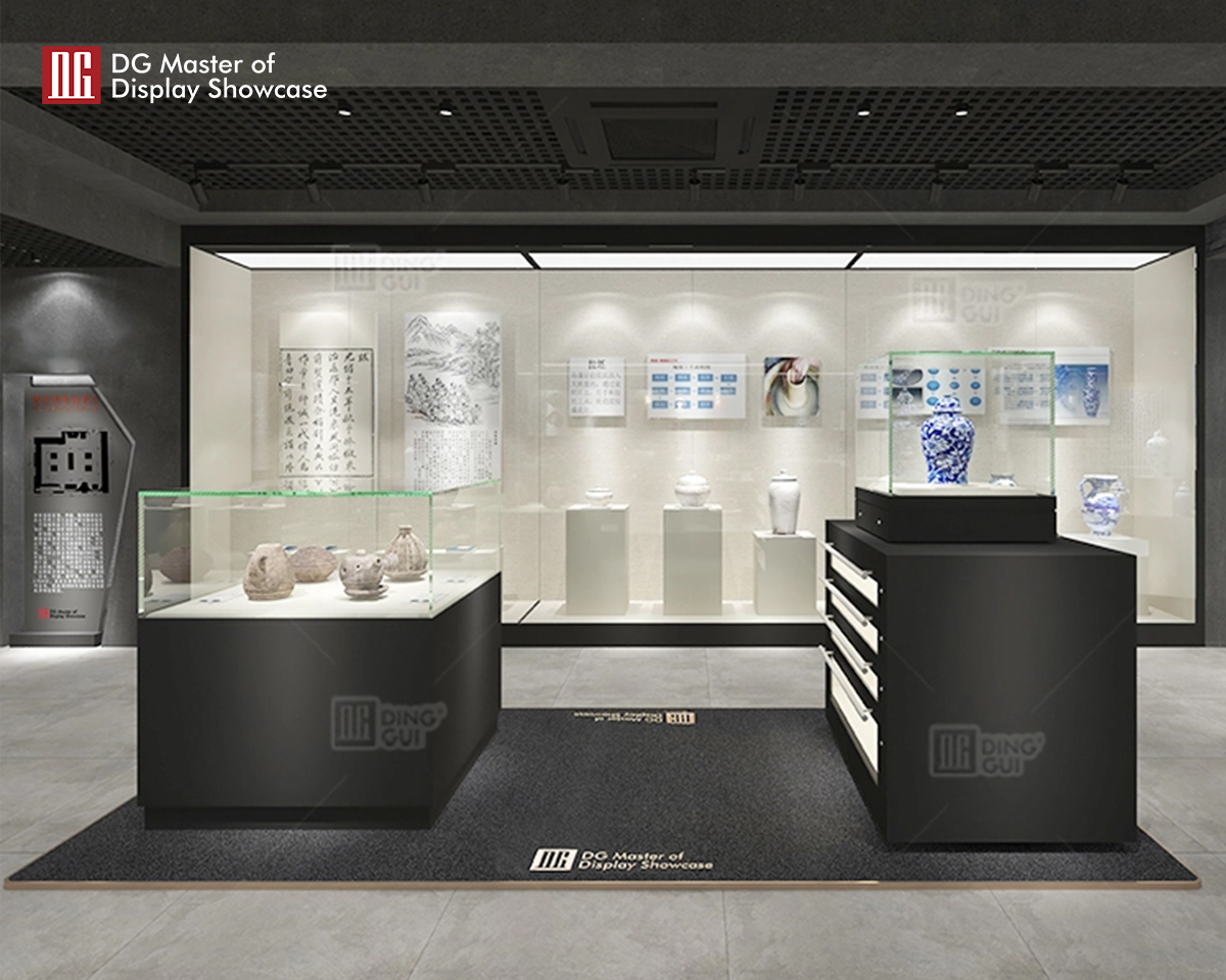 Custom portable museum display cases with custom services Manufacturer | DG Display Showcase 12
