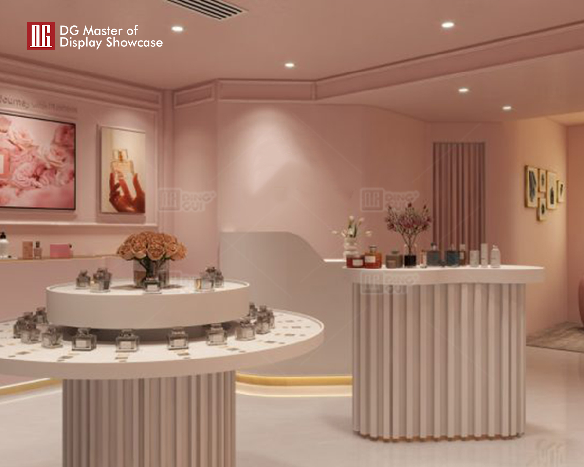 DG Showcase brugerdefineret luksus parfumebutik design med møbler fra Kina 7