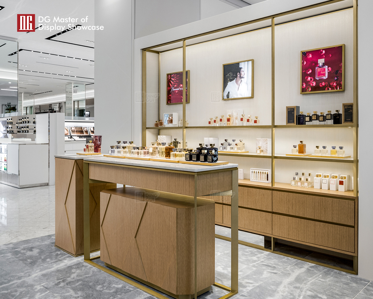 DG Display Showcase | personalized perfume storage case design solution 6