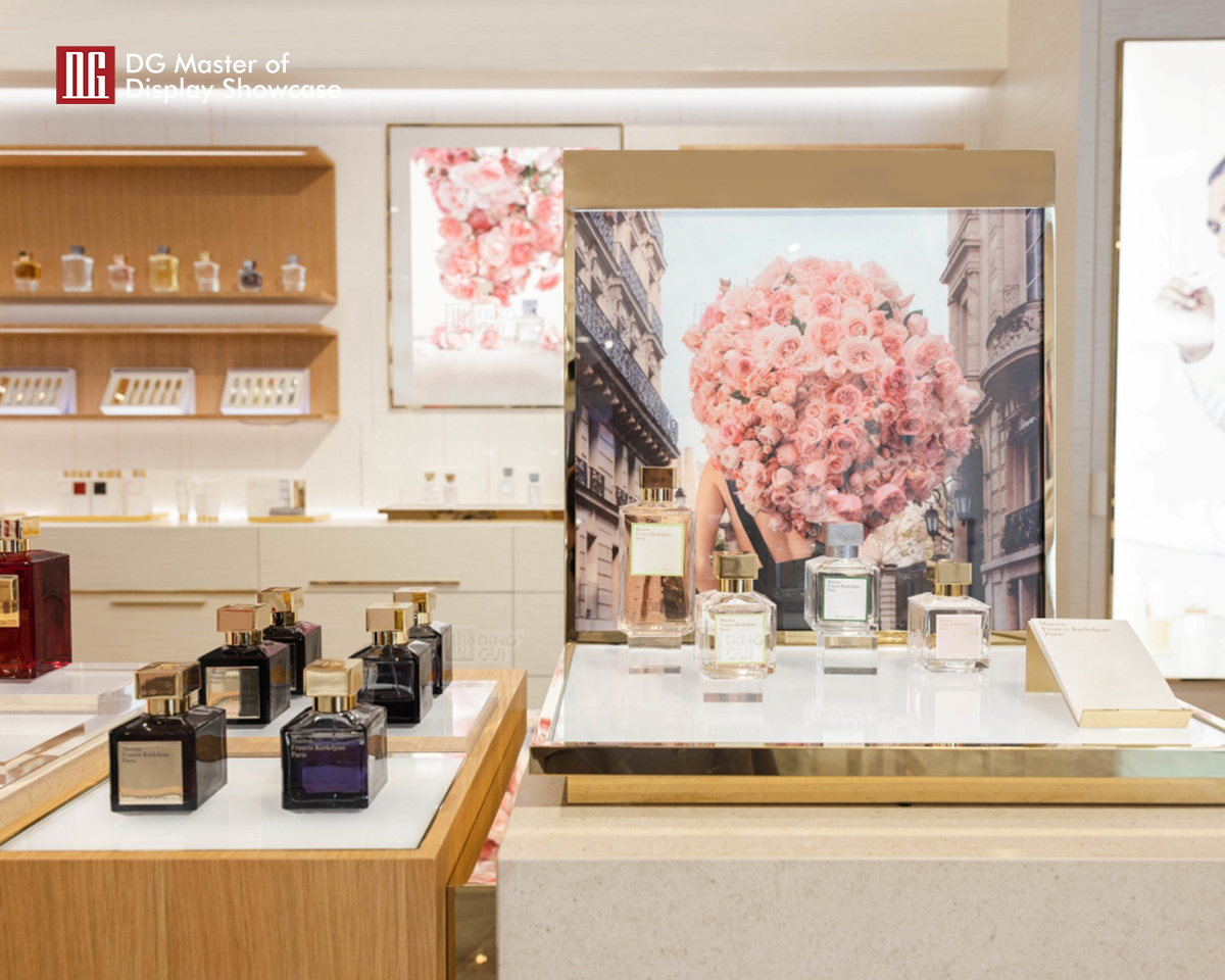 DG Display Showcase | personalized perfume storage case design solution 8