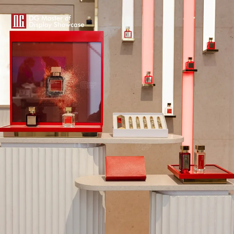 DG Display Showcase | personalized perfume storage case design solution 4