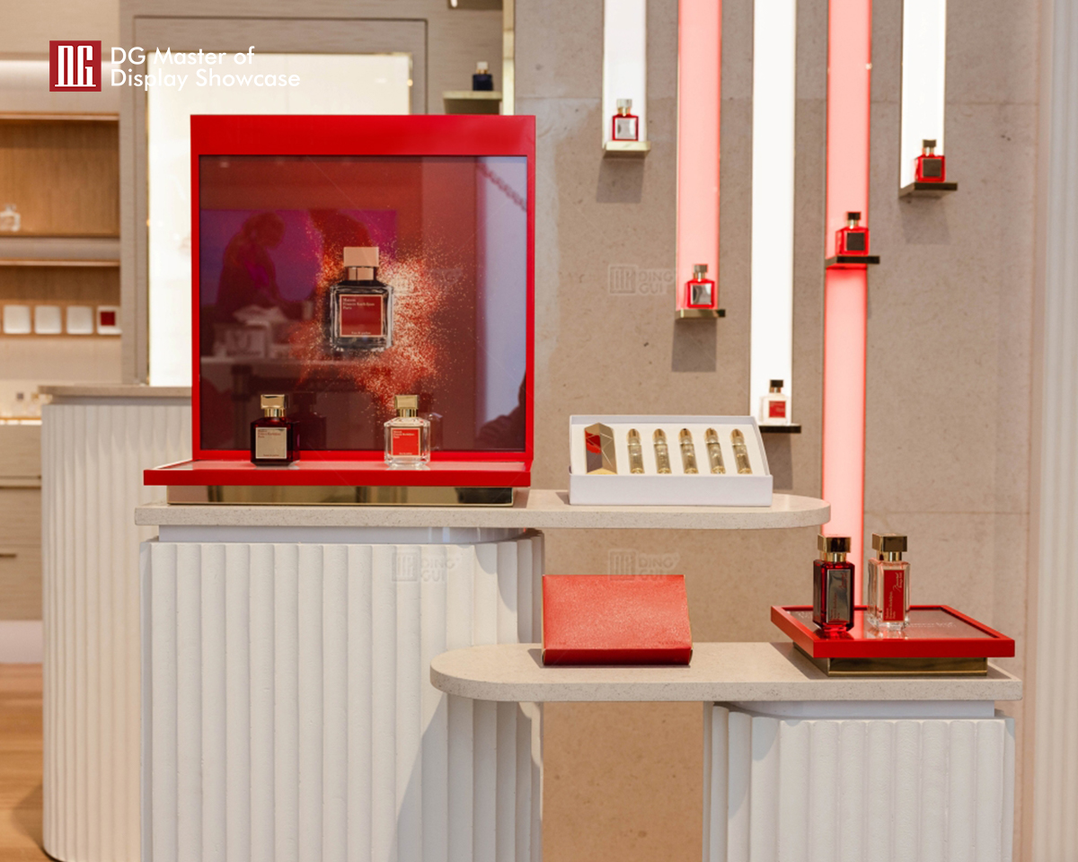 DG Display Showcase | personalized perfume storage case design solution 9