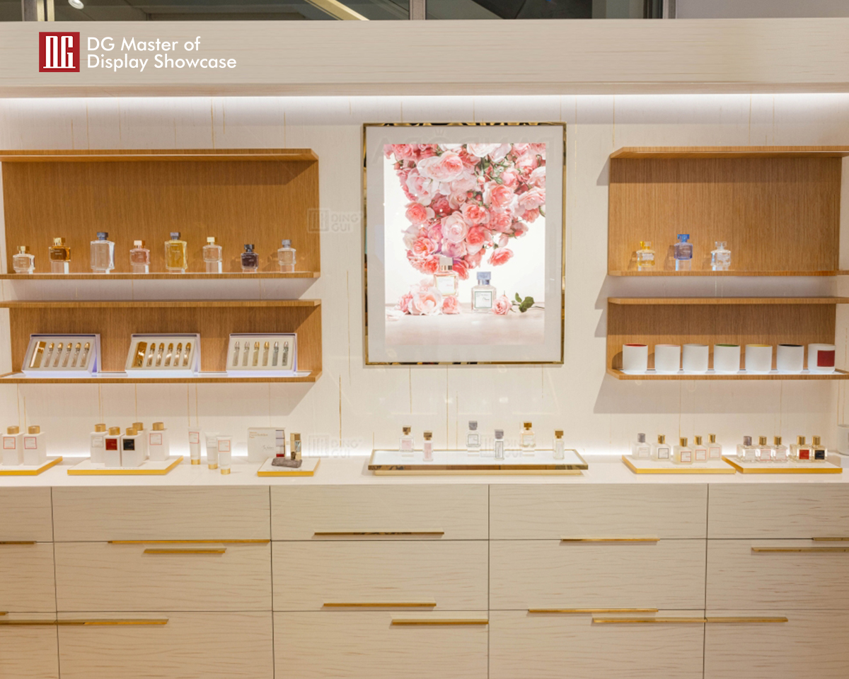 DG Display Showcase | personalized perfume storage case design solution 7