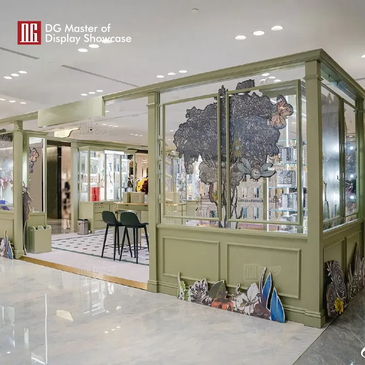 personalized perfume storage case design solution | DG Display Showcase 5