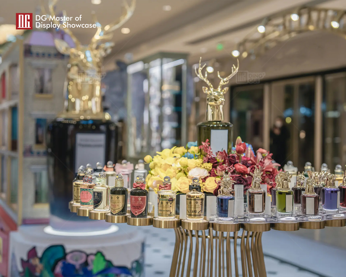 အတွင်းခန်းဒီဇိုင်းအတွက် DG Showcase အံဝင်ခွင်ကျ ရေမွှေးပြကွက် Showcase Cabinets 8