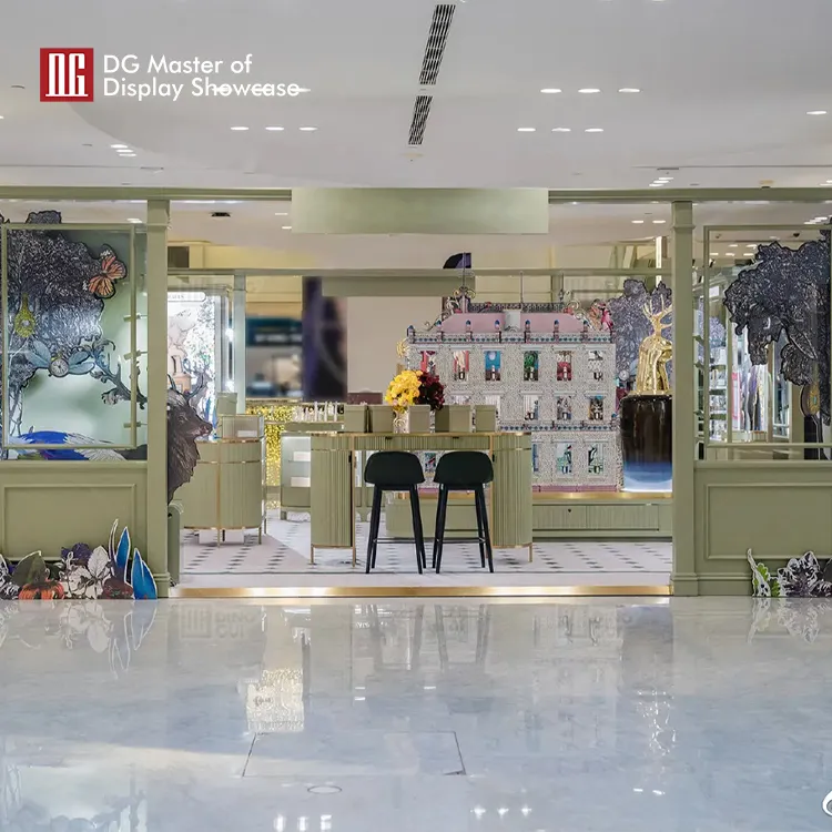 personalized perfume storage case design solution | DG Display Showcase 4