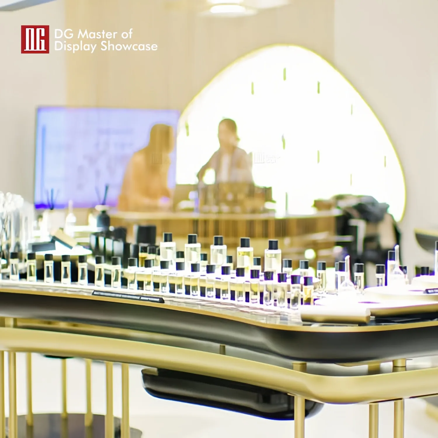Custom fragrance counters design solution Manufacturer | DG Display Showcase 3
