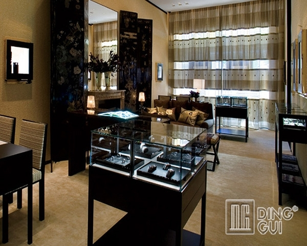 DG Showcase High end portable jewelry display cases for trade showcase 1