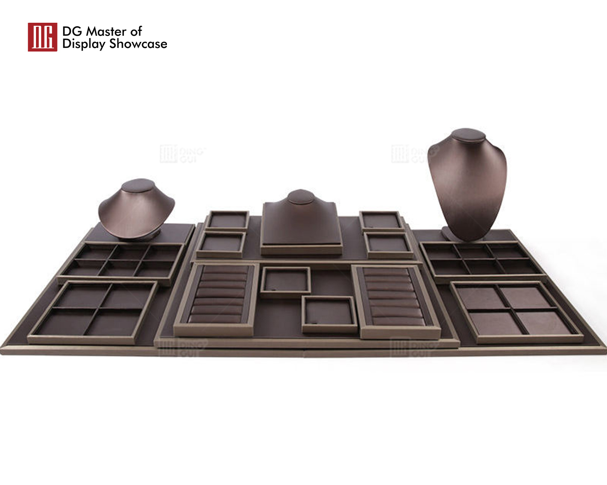 DG Showcase Hot Sale Necklace Display Props Table Bracelet Display Stand High End Set 7