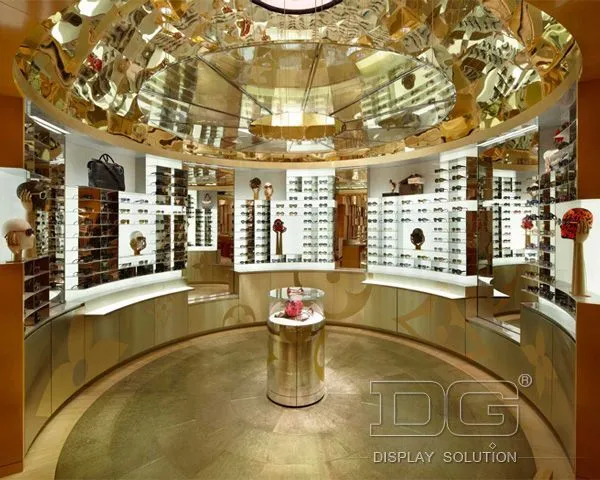 DG Vitrine Træ Gylden Optisk Display Vitrine Brille Møbler Showroom Design 1