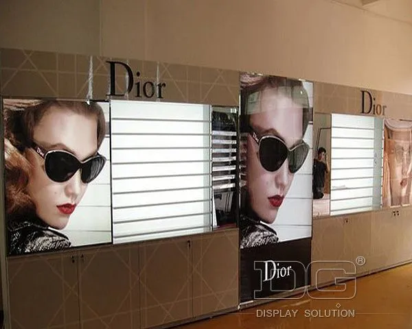 DG Showcase High End Wooden Optical Showcase Sunglass Display Stand Manufacturer 1