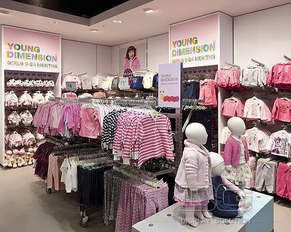 DG Showcase Luksuriøst Elegant Børnetøj Butik Showcase Specialfremstillede Møbler 1