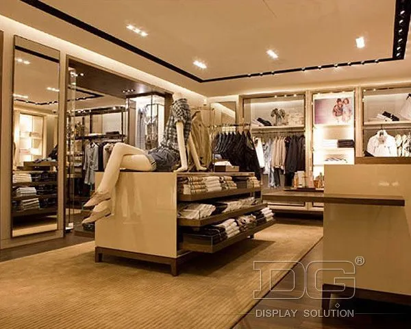 DG Showcase Custom Clothing Display Showcase Attractive Design manufacturer 1
