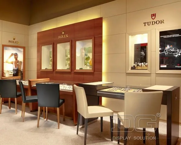 DG Showcase Luxury Watch Store Design Display Table Showcase Interior Design 1