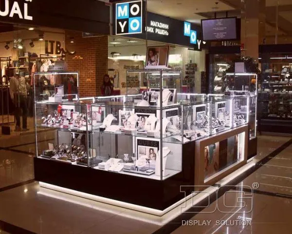 DG Showcase Wooden Tempered Glass Jewelry Showcase Lighted For Shopping Mall 1