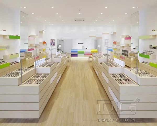 DG Showcase Λευκό Ξύλινο Οπτικό Ντουλάπι με Φωτισμό LED 1