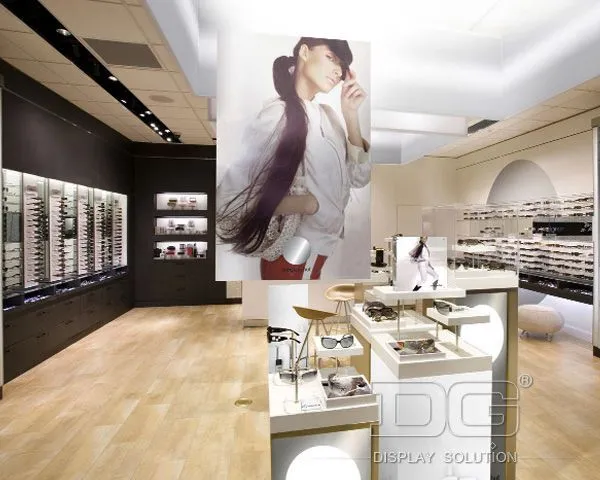 Výrobce luxusních vitrín na brýle DG Showcase 1