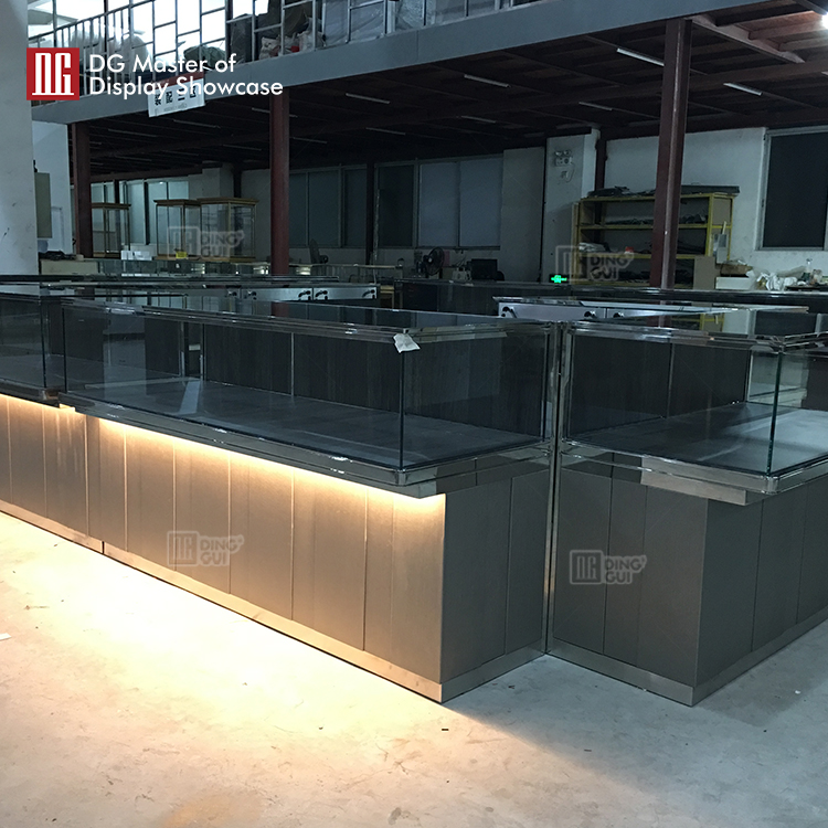 Custom wall hanging display case wholesale Manufacturer | DG Display Showcase 11