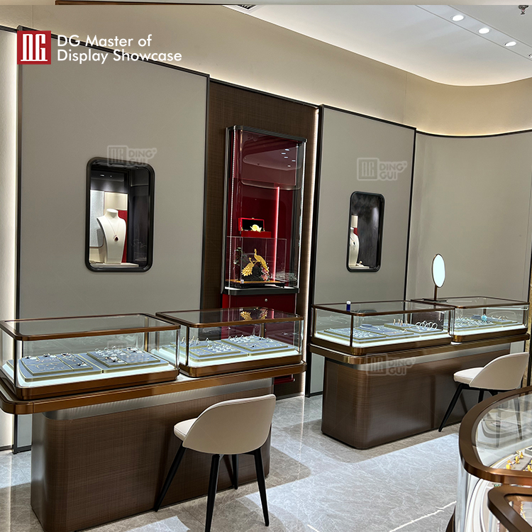 Custom wall mounted museum display case manufacturer Manufacturer | DG Display Showcase 10