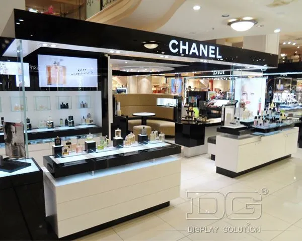 CM16 Channel  Cosmetic Display Kiosk Manufacturer 1