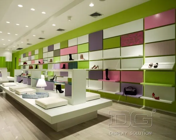 FT63 Fashion Ladies Shoe Shop Design 1