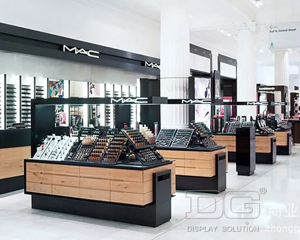 CM81 Πολυτελείς βάσεις μακιγιάζ για Mac 1