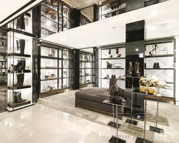 FT61 Luxury Shoe Store Design 1