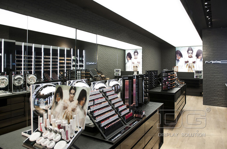 Free Design Wooden Glass Cosmetic Display