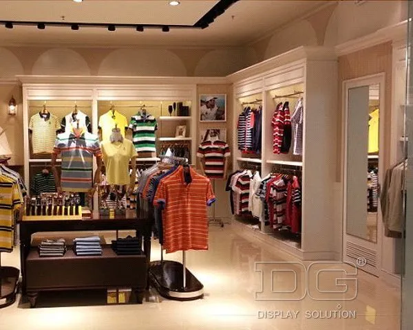 GR85 Fashion Boutique Clothing Display Design 1