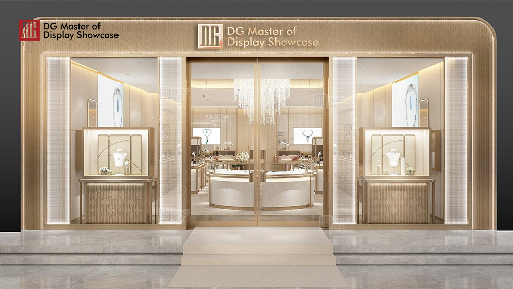 Projekt přizpůsobení vitríny showroomu luxusních šperků v Indii 3